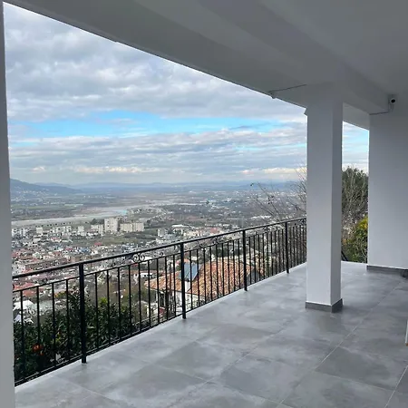 Pine Hill Villa *