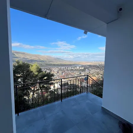 Pine Hill Villa Berat